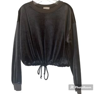 Paper Crane Medium Black Long Sleeve Short.Tie Waist. Boho.Casual.Work